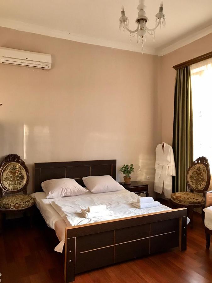 Guest House Nona Kutaisi Exterior photo