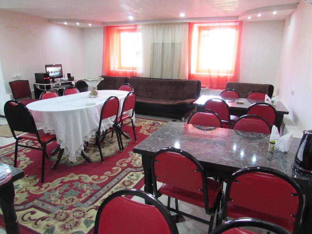 Guest House Nona Kutaisi Exterior photo