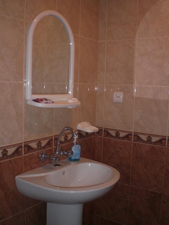 Guest House Nona Kutaisi Room photo